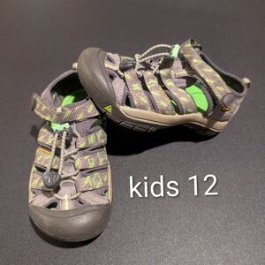 🟢⭐2/$25⭐Kids 12 Keen sandal waterproof hiking adjustable shoes gray green